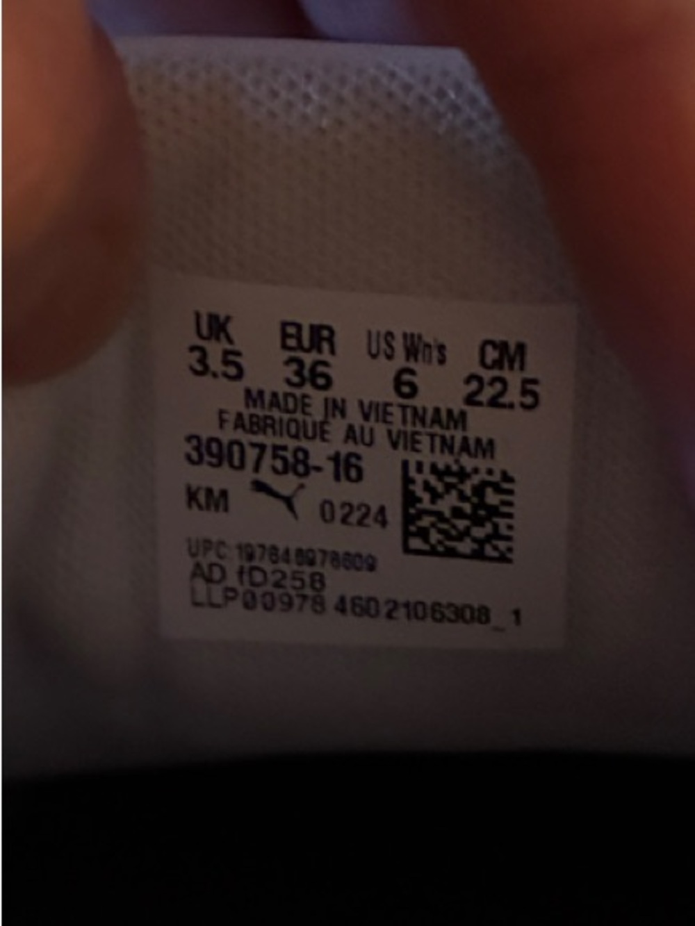 Puma White and Red Women's Sneakers with Gum Sole - Picture 9 of 9